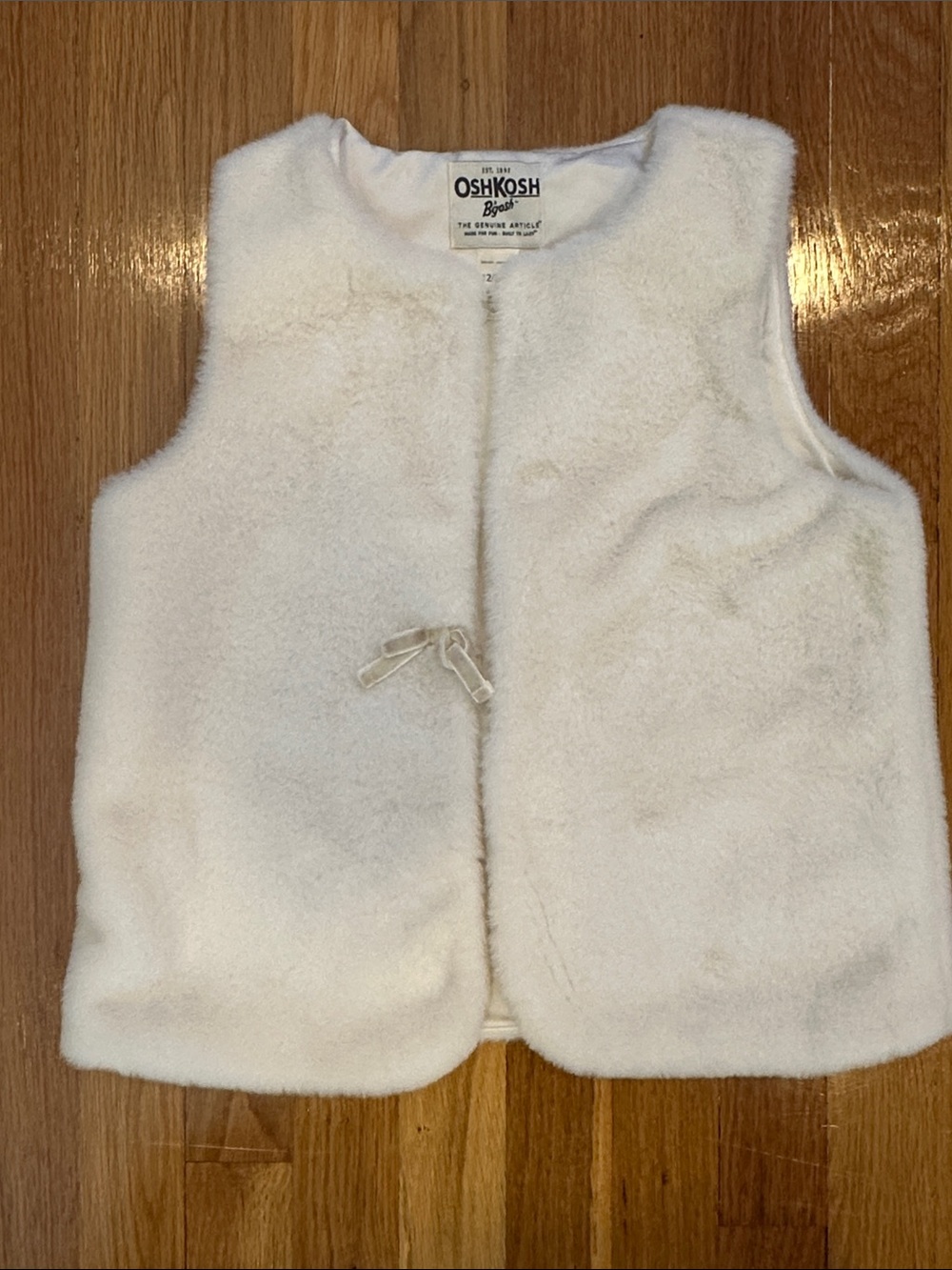 OshKosh B'gosh Cream Plush Faux-Fur Kids Vestu, size 12, NWOT
